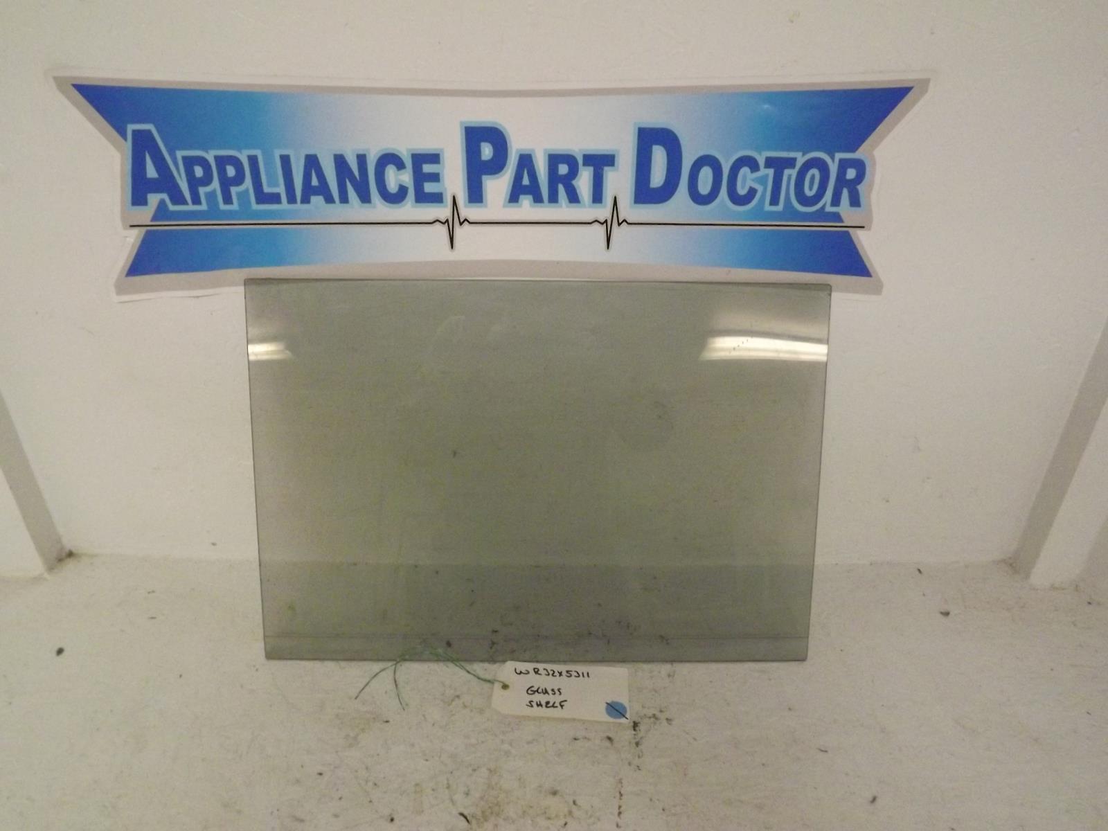GE Refrigerator WR32X5311 Glass Shelf Used GE Refrigerator WR32X5311 Glass Shelf Used